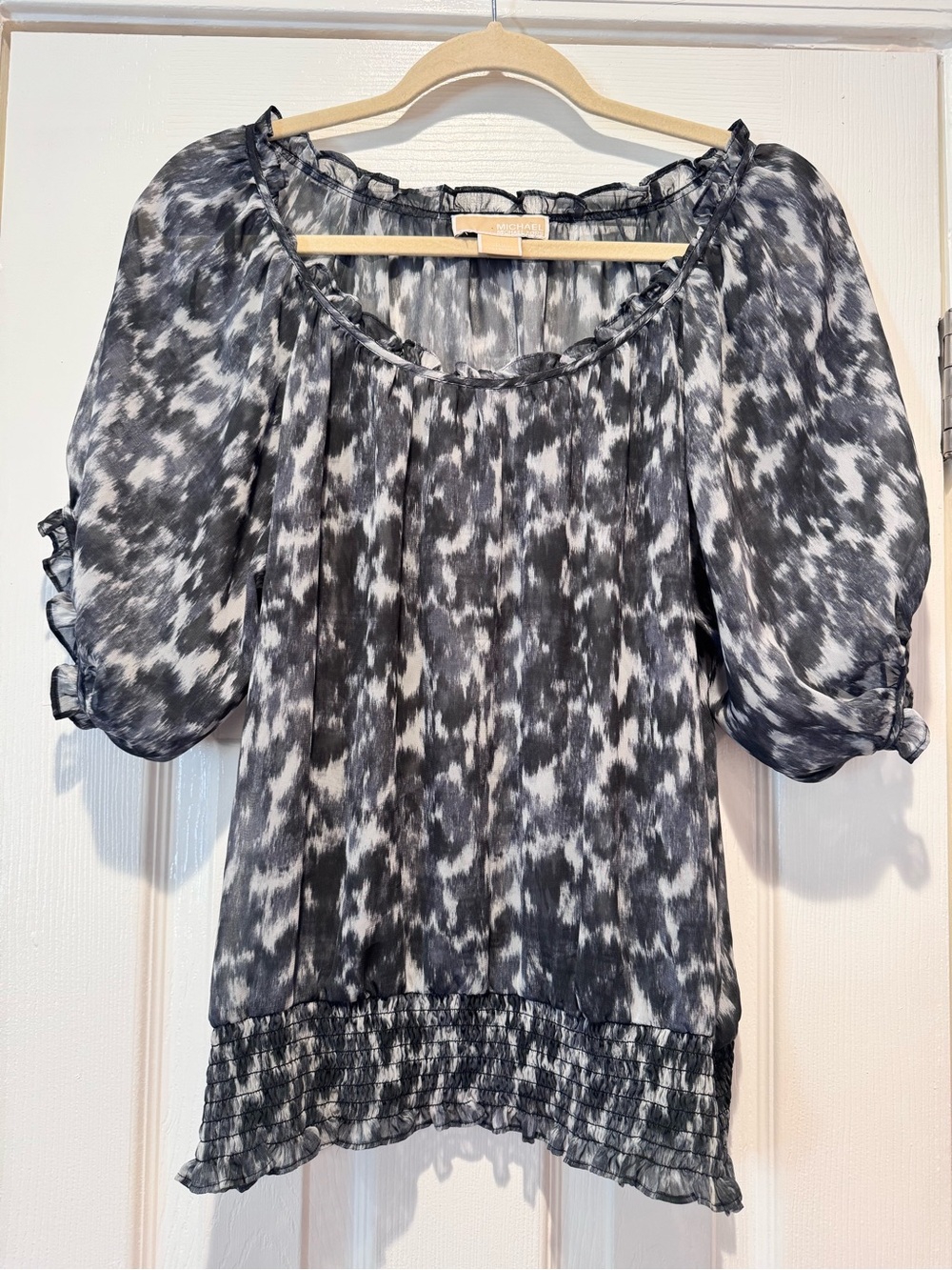 Michael Kors Abstract Sheer Blouse - Black & White - size Medium - Picture 1 of 5
